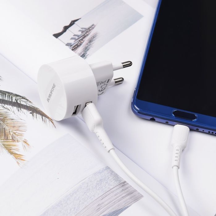 Мережевий зарядний пристрій Borofone BA23A 2 USB 2.4A Type-C білий