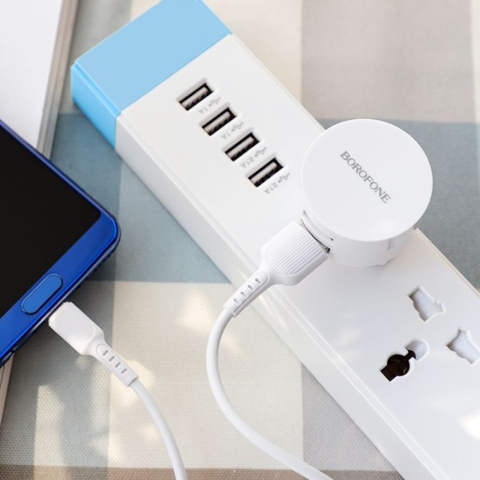 Мережевий зарядний пристрій Borofone BA23A 2 USB 2.4A Type-C білий