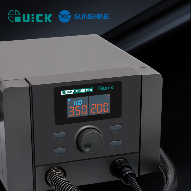 Паяльна станція QUICK 8686 Pro крупний план дисплея та управління