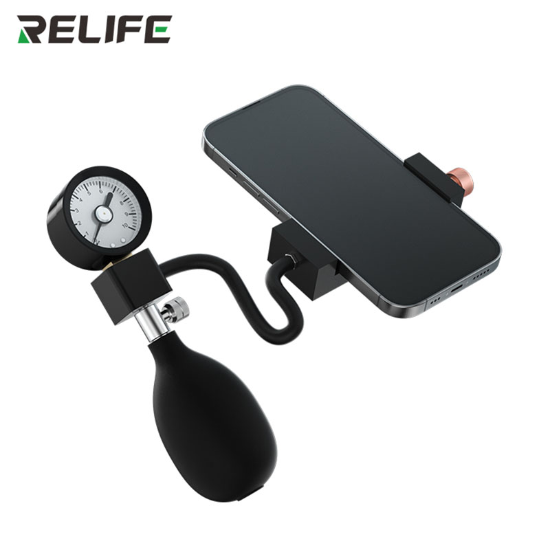 Relife RL-086 в процессе тестирования герметичности смартфона iPhone