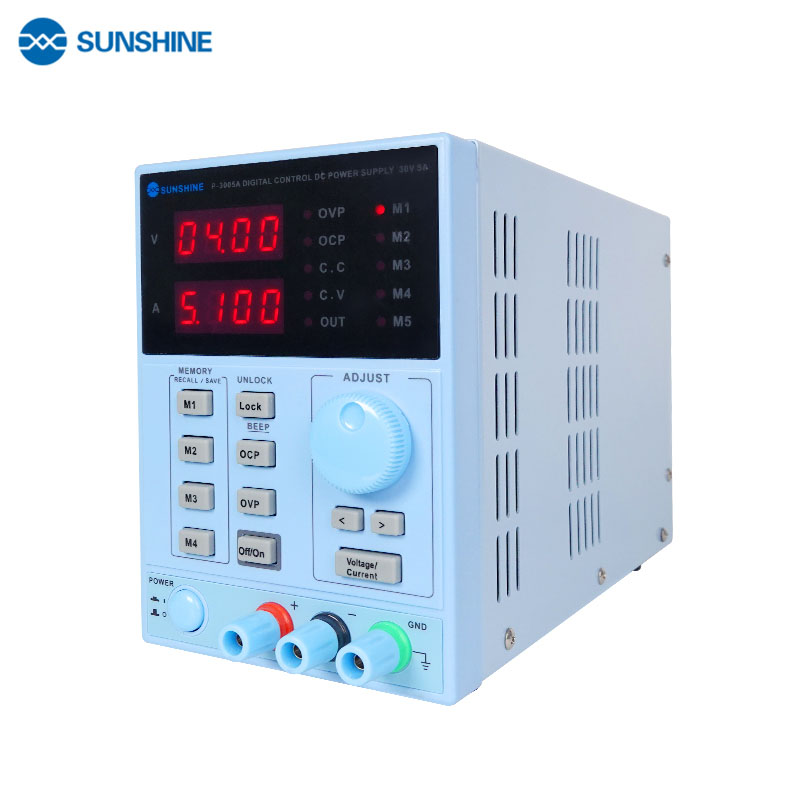 Блок живлення Sunshine P-3005A — вид спереду під кутом з увімкненим дисплеєм