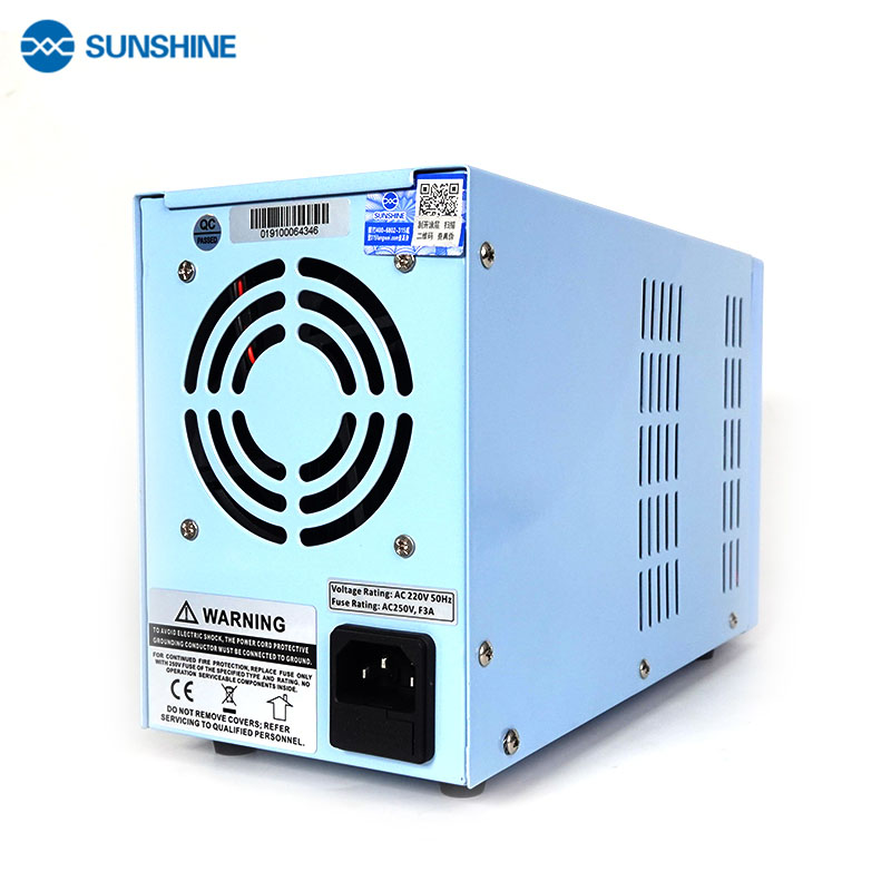 Блок живлення Sunshine P-3005A — вид ззаду з вентиляцією і роз'ємом живлення